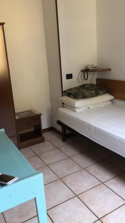 Be Me Hotel Helvetia Tabiano Terme Extérieur photo