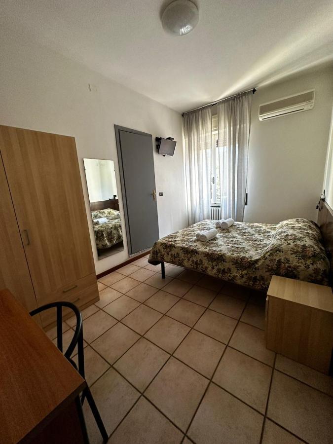 Be Me Hotel Helvetia Tabiano Terme Extérieur photo
