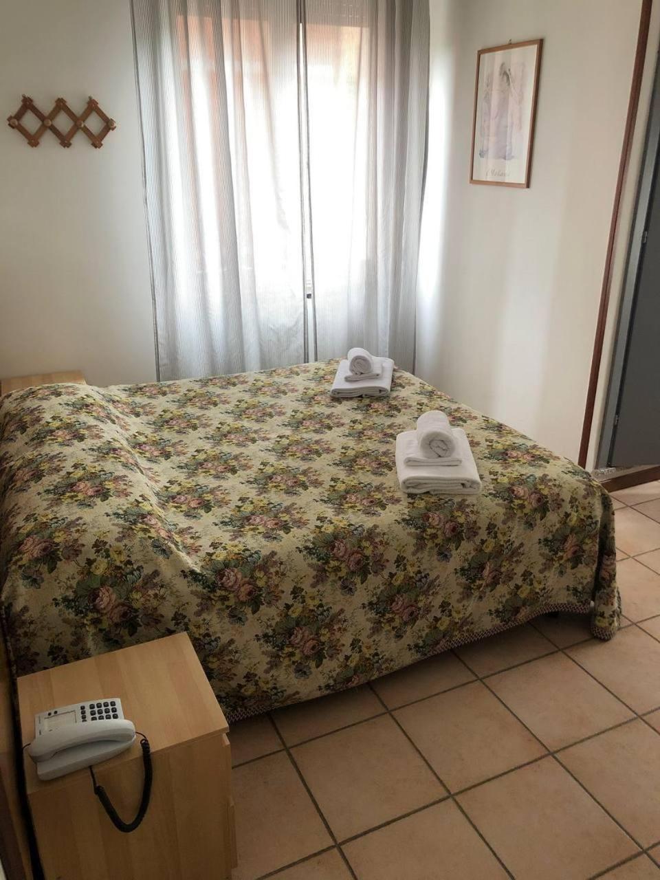 Be Me Hotel Helvetia Tabiano Terme Extérieur photo