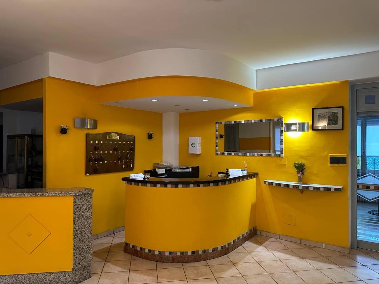 Be Me Hotel Helvetia Tabiano Terme Extérieur photo