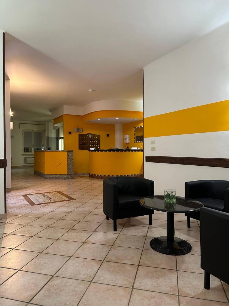 Be Me Hotel Helvetia Tabiano Terme Extérieur photo